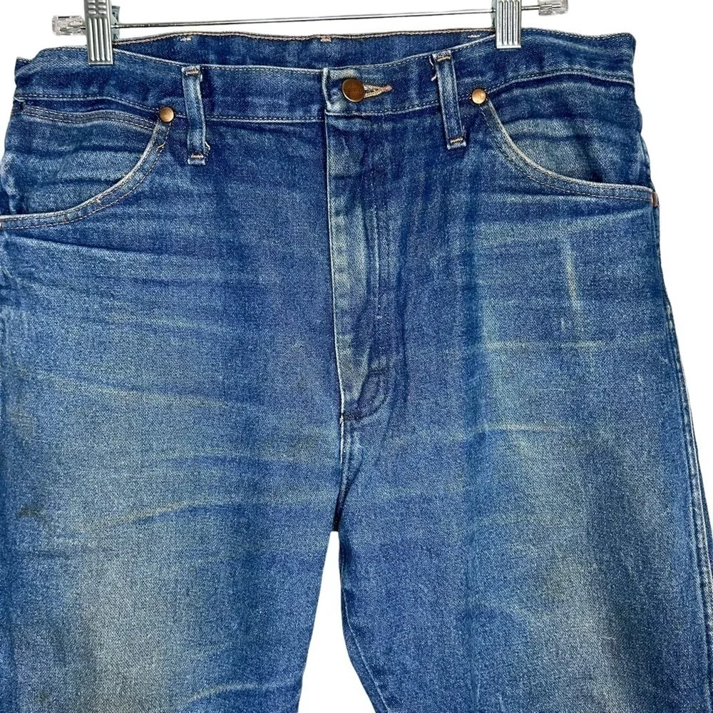 Distressed Wrangler Western Style Jeans